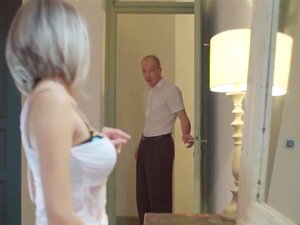 Tracy Przyjmuje Duży Lepki Wytrysk Na Swój Idealny Brzuch, Zabrała Pulsującego Kutasa Tima Aż Do Podstawy, Dochodząc Mocno, Gdy Zanurzył Się Głęboko W Jej Cipce, A Potem Uśmiechnęła Się, Gdy Wyładował Duży Wytrysk Na Jej Idealny Blady Brzuch