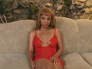 Naomi Banxxx - Stor Rumpe Ebony Knullet Av En Hvit Kuk Og Fikk En Ansiktsbehandling