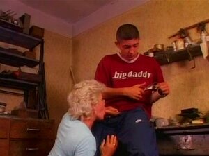 Hot Grandma Effie Loves Anal. Hairy Granny In Stockings Gets Her Ass Fucked