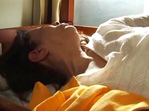 Verehrte Bombe Chizuru Iwasaki Wird Langsam Richtig. Erregende Muschi-Finger-Action Mit Heißem Reifen Schreien
