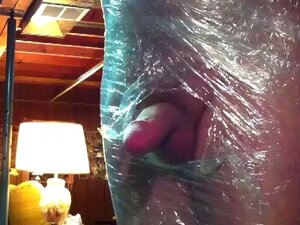 Alle Vastgebonden Kerel Krijgt Een Lekkere Handjob