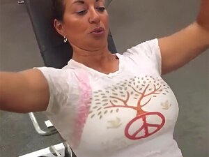 Persia Monir In De Sportschool