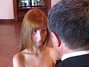 Stara Učiteljica Dobiva Svježu Pičku Za Ispitnu Propusnicu