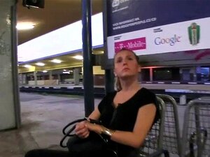 Lurid Fickt Vor Freuden Für Eine Heiße Braut