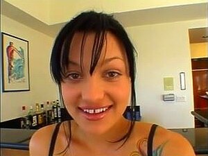 Interraciale Film Met Anale Seksscènes, In Deze Seksfilm Krijgt Een Brunette Slet Een Diepe Penetratie En Smeekt Om Meer Hardcore Actie