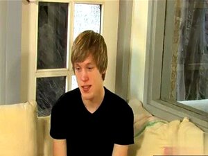 Gayvideo Corey Jakobs är En Söt, Aska-blond Sydstatskille Med En
