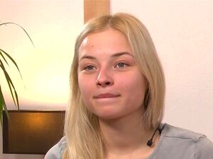 Gostosa Bianca Se Esfrega Até O Talo