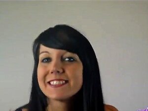 Andi Pink - Porno @ RueNu.com