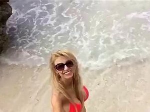 Andreea Tonciu - Porno @ TeatroPorno.com