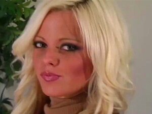 Opwindende Benen In Strakke Fetisj