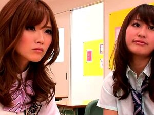 Onverzadigbare Japanse Schoolmeisje Wordt Ruw Geneukt En Krijgt Een Facial