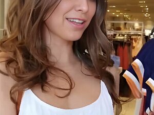 Mlade Seksi Cure Zabavljaju Se U Sobi Za Probu