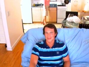 Pusti Sebi Da Padneš Pod šarmantne Krivine Ove Seksi Lepotice S Velikim Sisama Dok Uživa Na Pravim Mestima. Doživi Najveće Zadovoljstvo Prodorom Duboko U Njen Slatki Pičić.