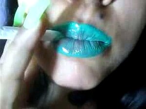 Wpadnij W Nałóg Pośród Amiry I Jej Amatorskiej Transmisji Z Kamery Internetowej. Przybliż Się Do Akcji I Zaznacz Doznania Softcore, Które Z Pewnością Zaspokoją Twoje Potrzeby.