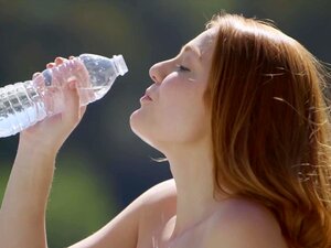 SVARTAD Stor Röv Gal Abella Danger Dyrkar Stor Svart Kuk