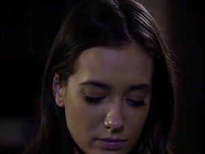 Słodka Laska Gia Ma Coś Dla Swojego Dojrzałego Kutasa Ojczyma