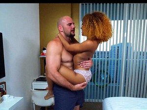 Droljasta Mršava Crna Slatkica. Kurvasta Mršava Crna Slatkica