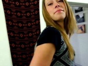 Mujer Joven Le Ofrecen Dinero Por Sexo - Porno @ TeatroPorno.com