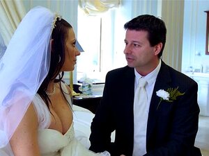 300px x 225px - Horny Bride porn & sex videos in high quality at RunPorn.com