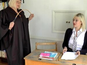 Зрела лес директорка