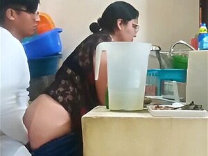 Empregada Doméstica Fodida às Escondidas Da Minha Esposa