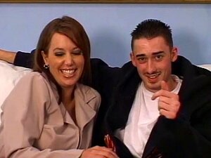 Horny Dude Scores With A MILF Hottie