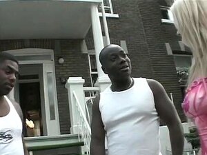 Brüstige AnnaNicova Interrassische Doppelpenetration,