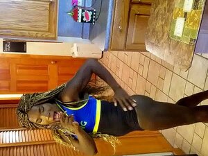 Dance With Me Babe Transexual Neomi Lee