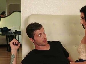 FamilyStrokes - Moeder Betrapte Me Terwijl Ik Mijn Stiefzus Neukte