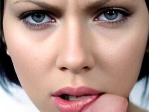 Zatrpajte Se U Krajnju Fantaziju Dok Se Vaši Omiljeni Celebritiji Senzualno Skidaju Do Svojih Najlažnijih Ličnosti. Pripremite Se Za Nezaboravno Iskustvo Koje će Vas Ostaviti žednim Za Još.