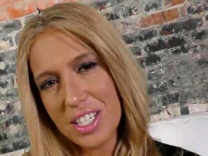 Stiefmutter_s Schmutziges Geheimnis - Stevie Lix, HD Porn De