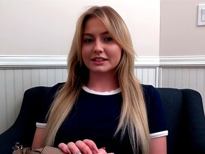 Sexy Goudharige Cutie Britney Licht Krijgt Onconventionele Therapie Behandeling Methode Van Alex Adams-S2: E1