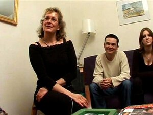 Ranskalainen Kypsä Francoise Pannaan Kolmen Kimppaan