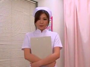 饥渴的日本妞Yuna Shiina在疯狂的手淫中,POV日本AV场景。