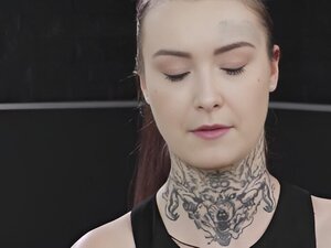 Табитха веном и Канела Скин имају груби анални секс са најдебљим црним курцем-њена граница