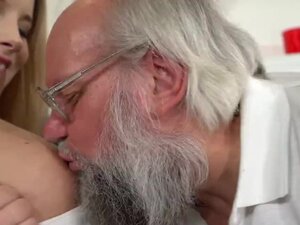 Sasiad Niegrzeczny - Filmy Porno @ PornoKrol.com