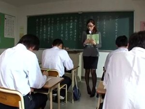 Bokep Guru Jepang Diperkosa Murid Rame Rame - Video Bokep Guru Cantik Diperkosa Anak Sma Di Kelas Jpg From Bokep