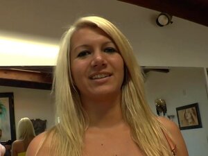 Brooklyn Lee & Sheena Shaw & Henessy & Marina Visconti dalam Video Hot Babes #08, Dalam koleksi klip intim ini, kamera John 'Buttman' Stagliano menangkap daya tarik erotis wanita-wanita yang sangat seksi yang mengunjungi studionya - seperti Sheena yang me