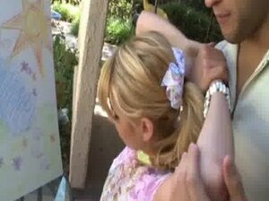 Gadis dapat hentakan tak masuk akal